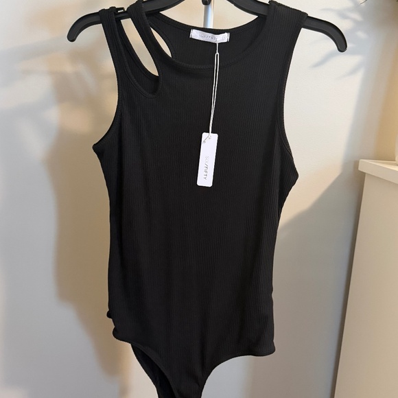 Six Fifty Clothing Cuts Bodysuit - Picture 2 of 5